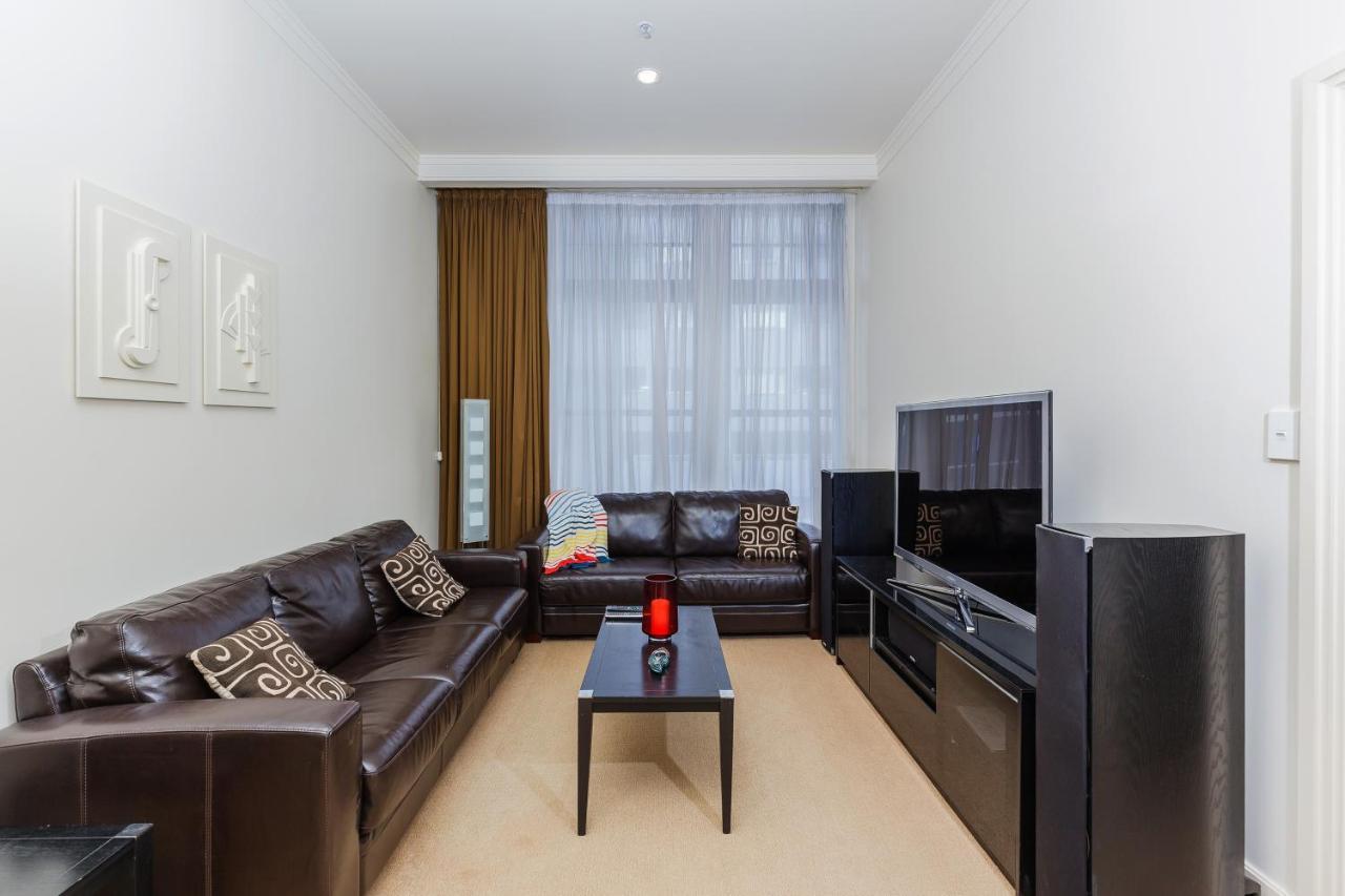 Apartment Furnished In Cbd *